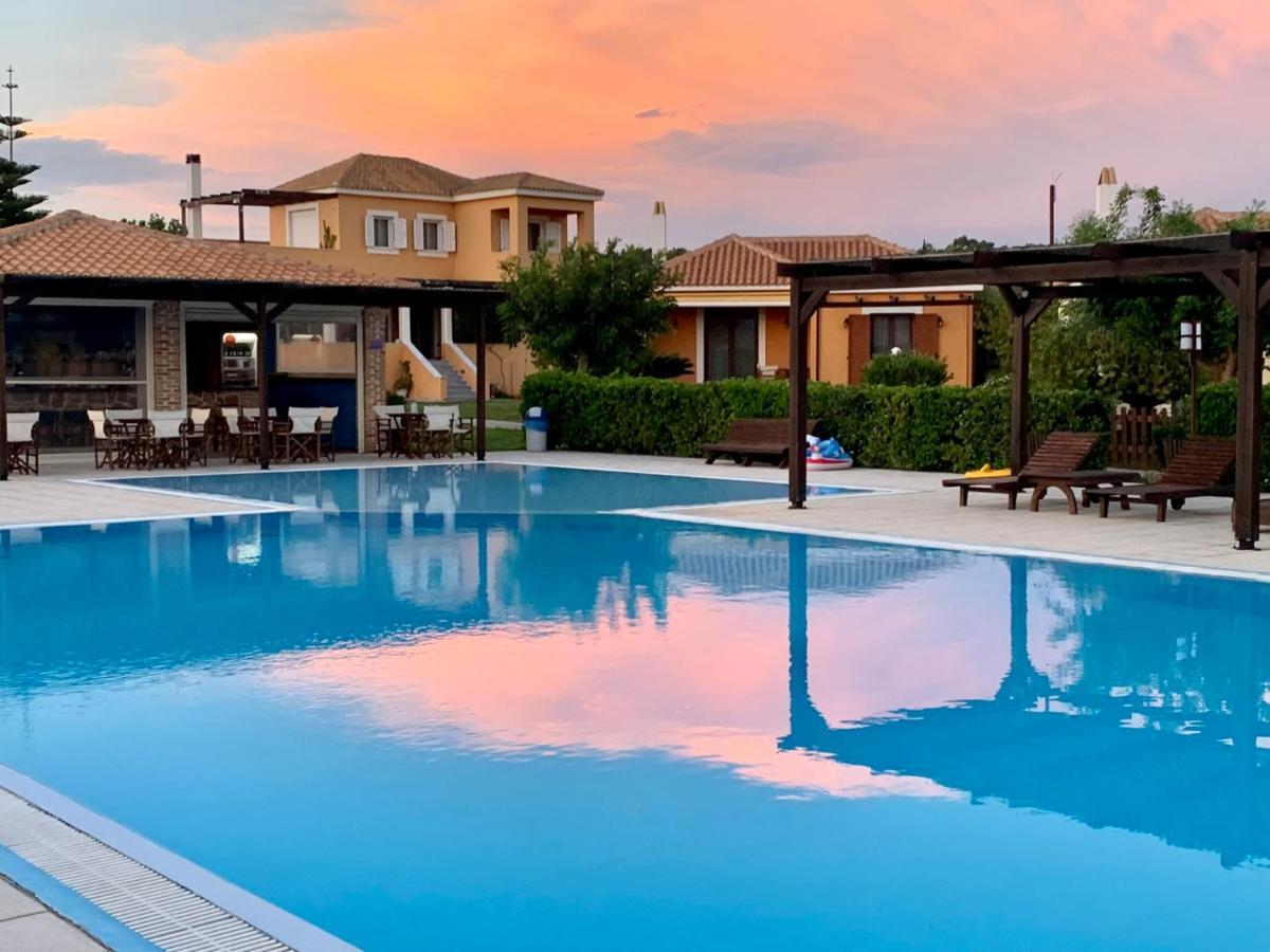 Boutique Hotel Ileas Village Arkoudi Eksteriør billede