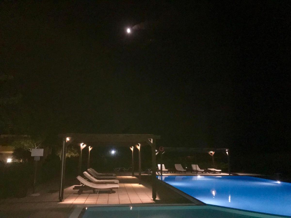 Boutique Hotel Ileas Village Arkoudi Eksteriør billede